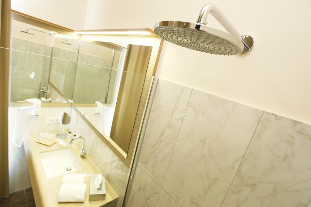 Hotel Villa Will Altwarmbüchen 部屋 写真
